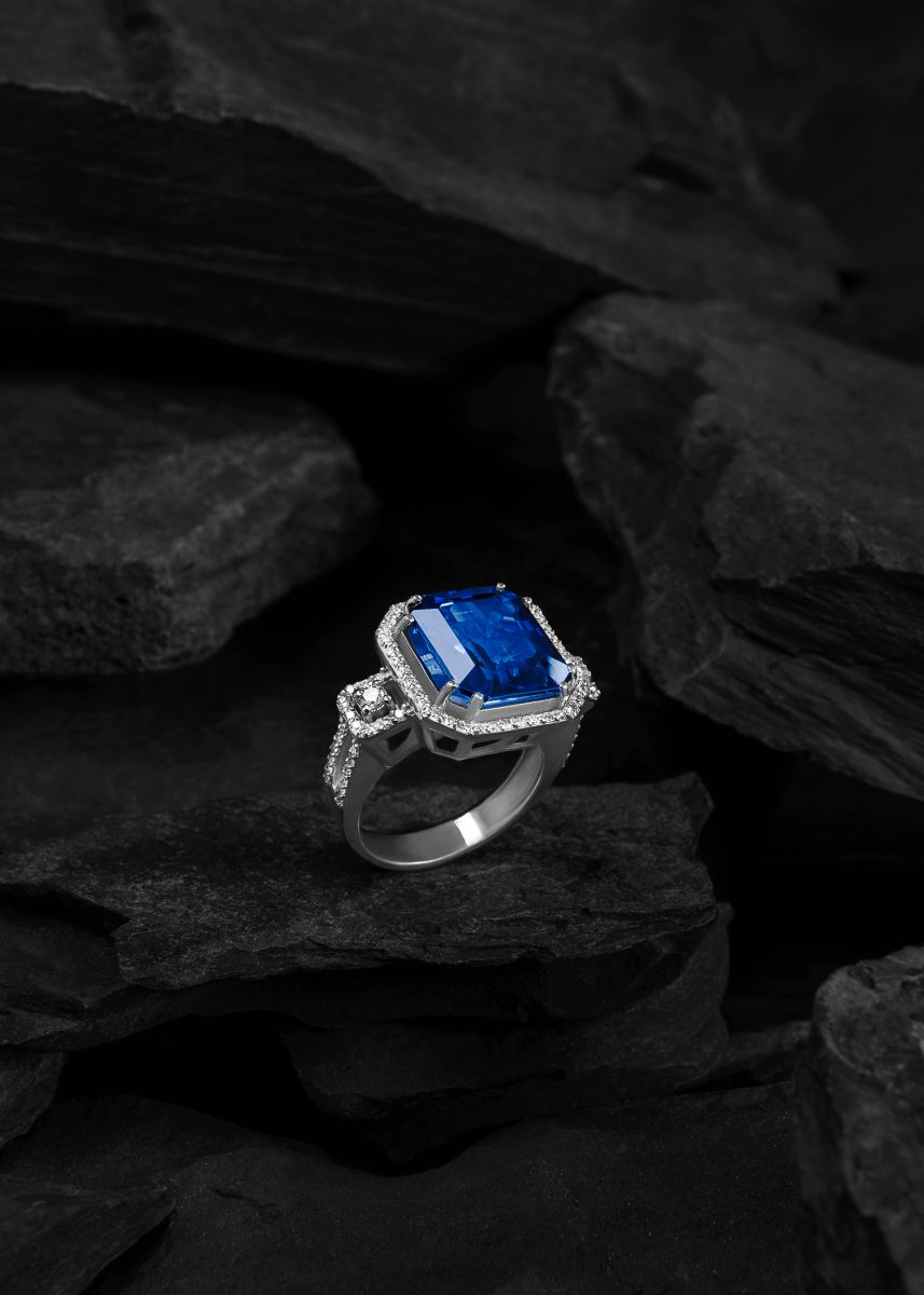 #JewelryPhotography #LuxuryJewelry #FineJewelry #JewelryDesign #JewelryDetails #DiamondRings #ElegantJewelry #JewelryArt #GemstoneJewelry #HighEndJewelry #JewelryCloseUp #JewelryShowcase #CustomJewelry #JewelryLifestyle #JewelryInFocus#australia#sydney #sydneyphotographer #advertising #commercialphotography